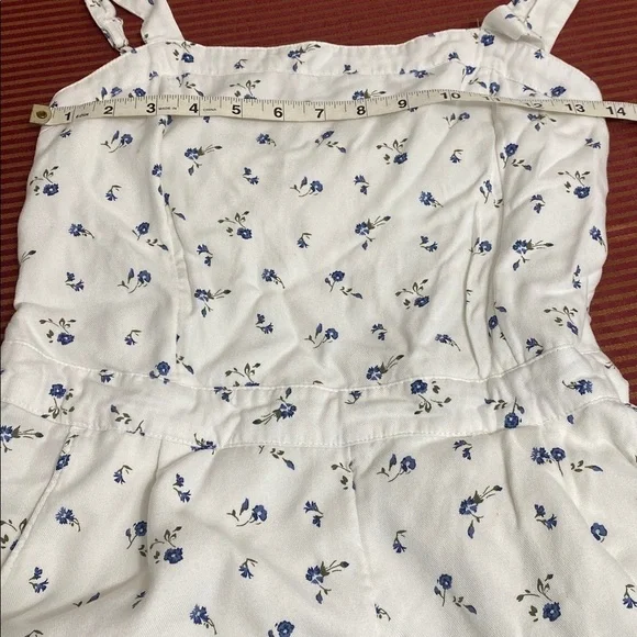 Hollister White and Blue play suit romper size M - Picture 7 of 7